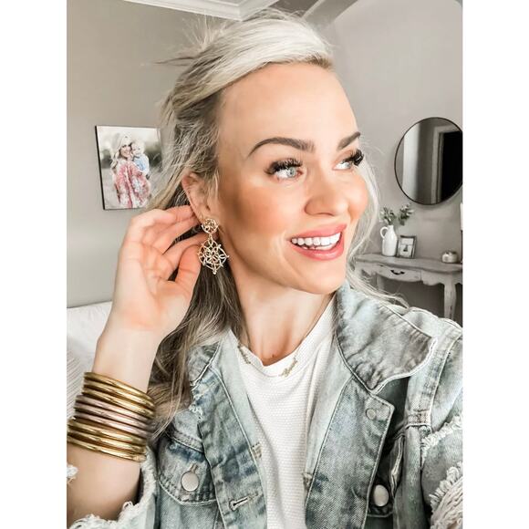 NWT! Kendra Scott Kelly Elegant Statement Earrings in Silver - Picture 3 of 4